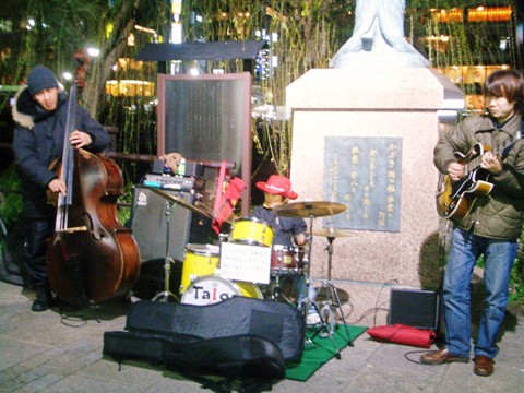 Street Performance 2005